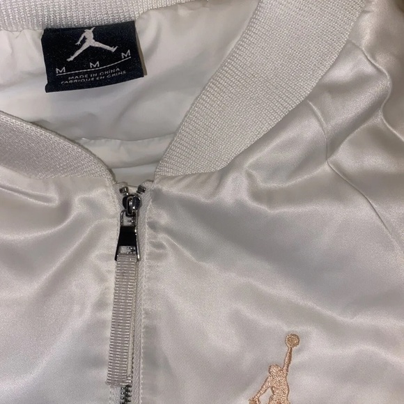 Nike Air Jordan Unisex Bomber Jacket - Picture 3 of 4